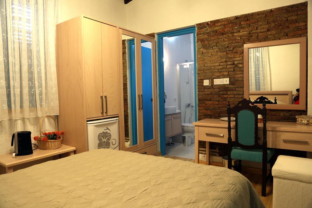 Cypriot Swallow Boutique Hotel Никосия Номер фото